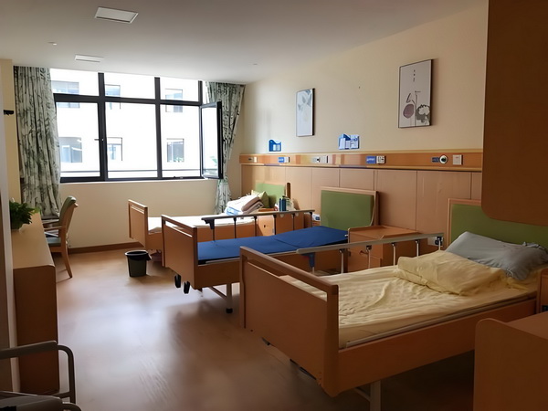深户入户自己办理_冯骥荐电影南京照相馆：没有抒情只有血的事实 人新的投资后来有了尽管